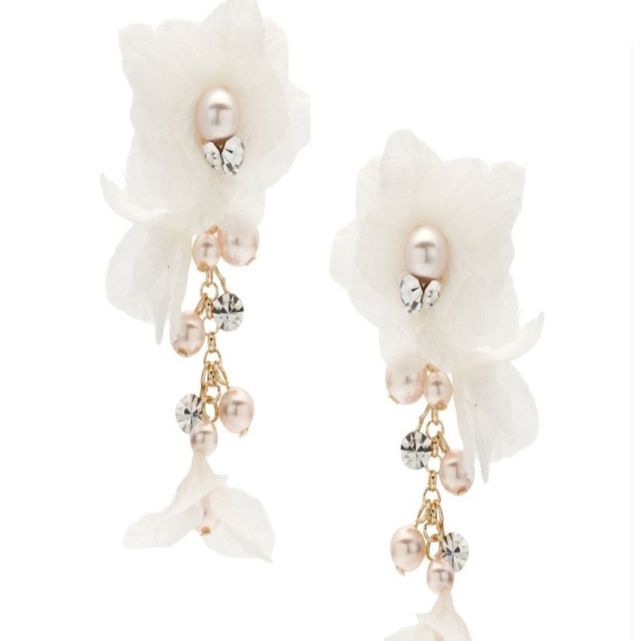 Ohrringe mit 3D Blüten & Perlen